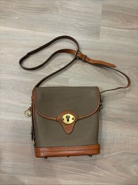 Vintage Dooney & Bourke USA All Weather Leather Taupe Crossbody Bag